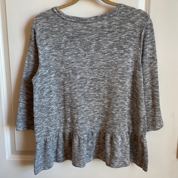 St. John’s Bay Gray Sweater Ruffle Hem Long Sleeve - Picture 4 of 5